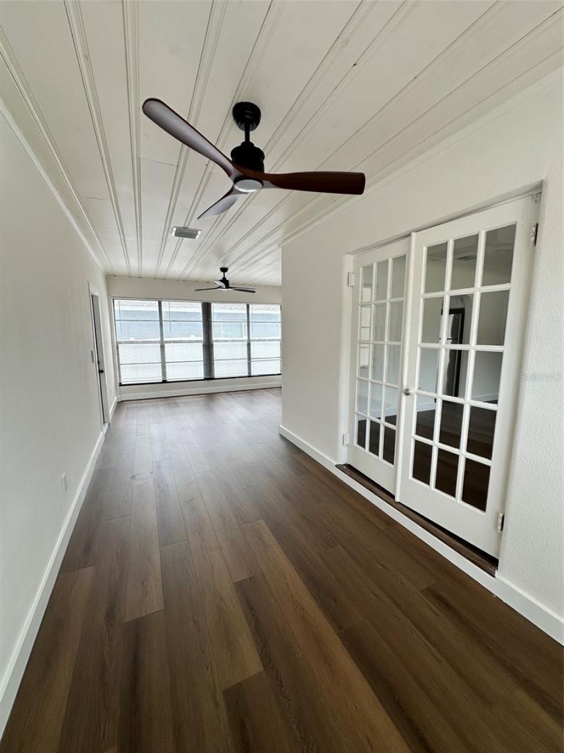 2001 30th Street S, Saint Petersburg, FL 33712 Photo