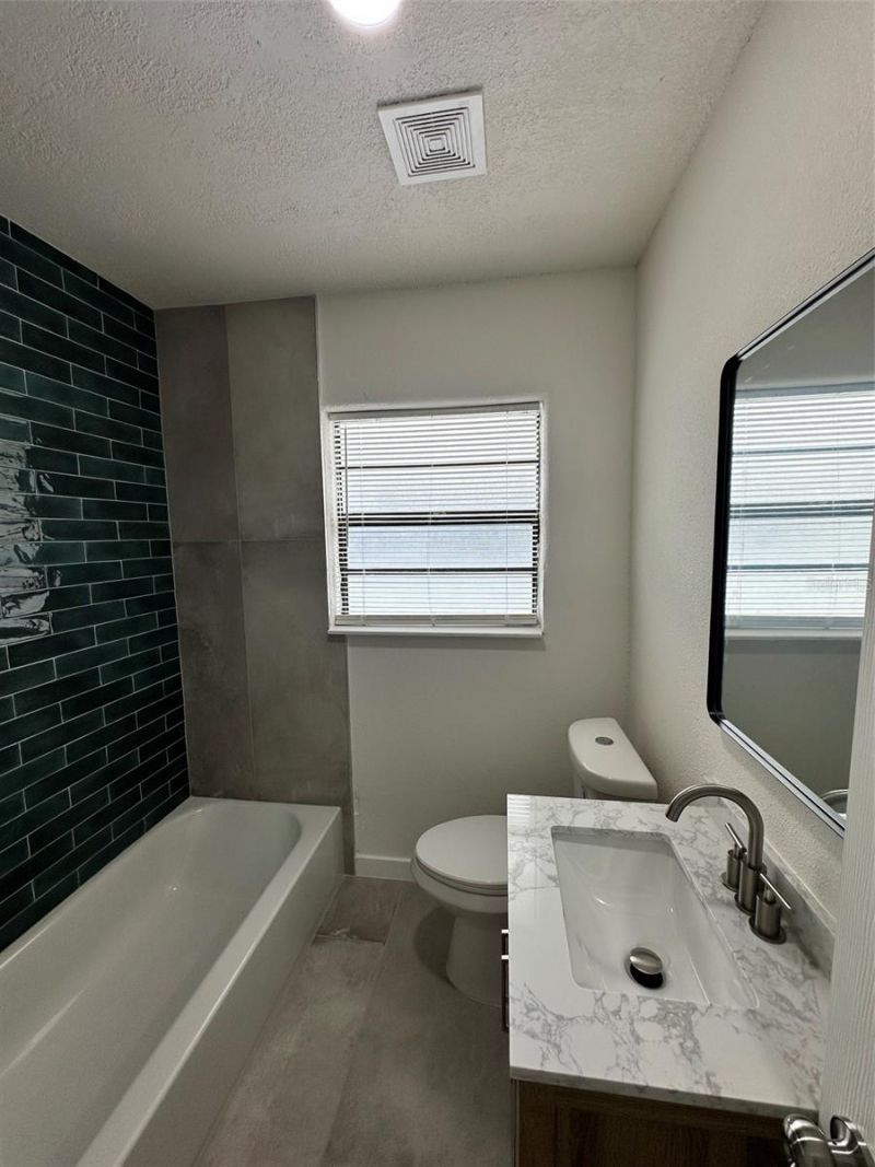 2001 30th Street S, Saint Petersburg, FL 33712 Photo