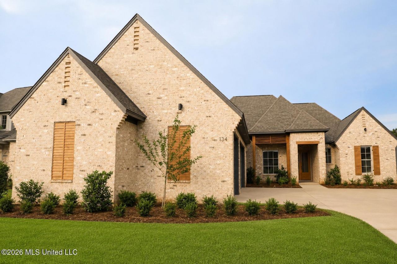 134 Venice Way, Madison, MS 39110 Main Photo