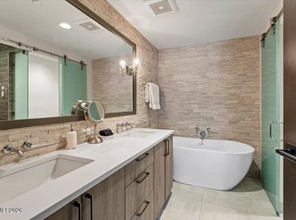 17 Beach Club Drive, Unit 213, Stateline, NV 89449 Photo