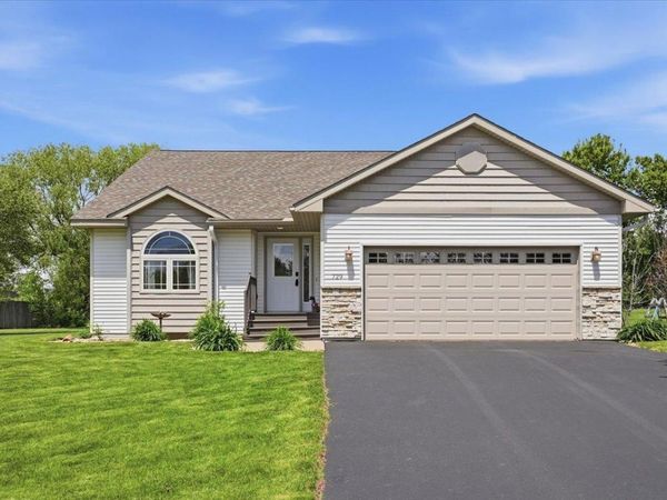 729 Hidden Lane, New Richmond, WI 54017