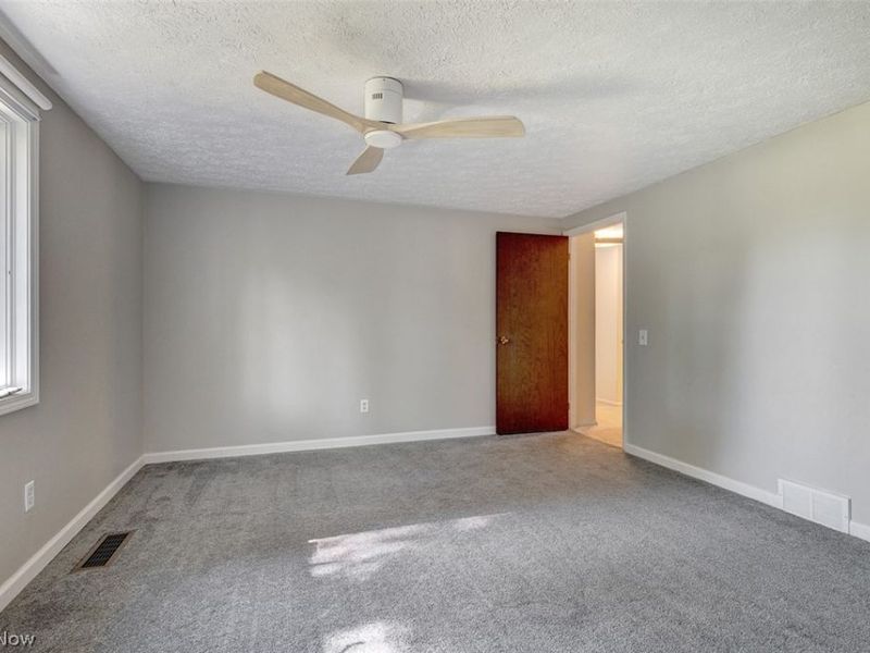 9985 Prospect Road , Strongsville, OH 44149 Photo 16
