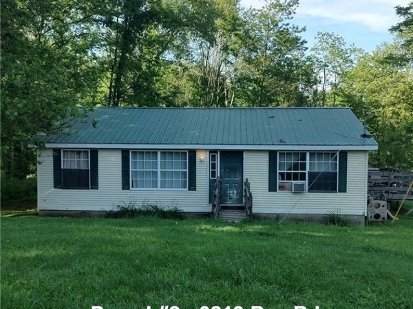 3219 Bay Road SE, Carrollton, OH 44615