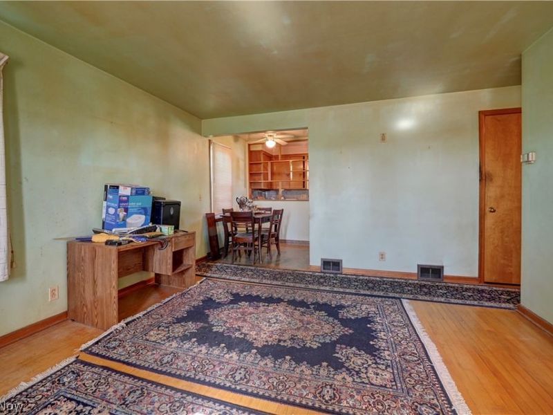 2123 Clearview Avenue NW, Canton, OH 44708 Photo 6
