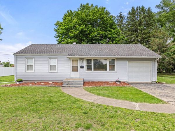 902 Laura Avenue , Streator, IL 61364