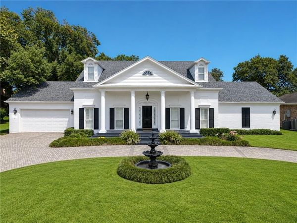 24 CHATEAU HAUT BRION Drive , Kenner, LA 70065