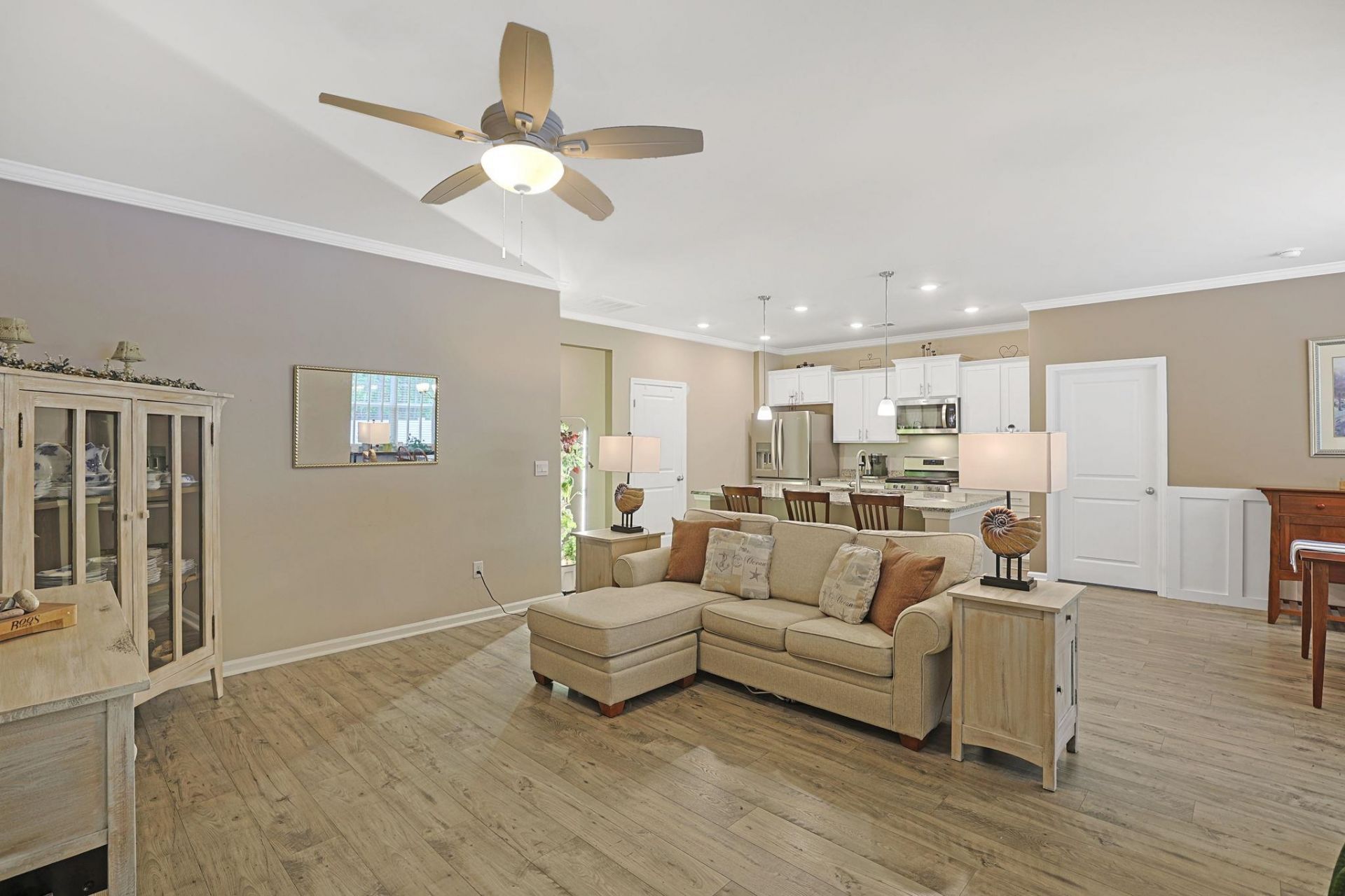 2139 Spring Tree Dr.  Photo 4