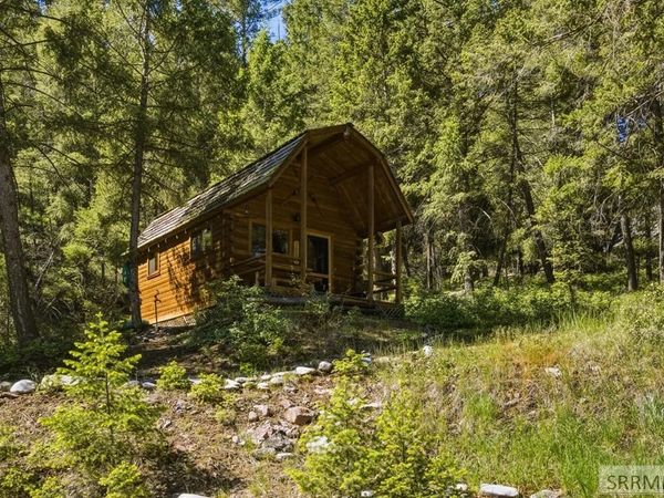 21 Pinetree Drive, SALMON, ID 83467