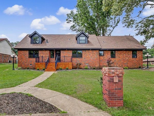 1703 Park Avenue , Malvern, AR 72104