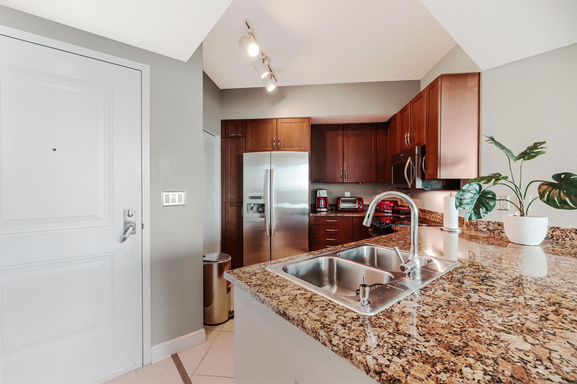 450 N Federal Highway, Unit 715, Boynton Beach, FL 33435 Photo