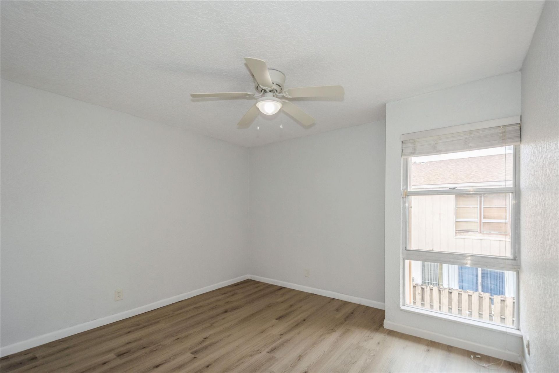 8208 NW 8th Place Nw, Plantation, FL 33324 Photo