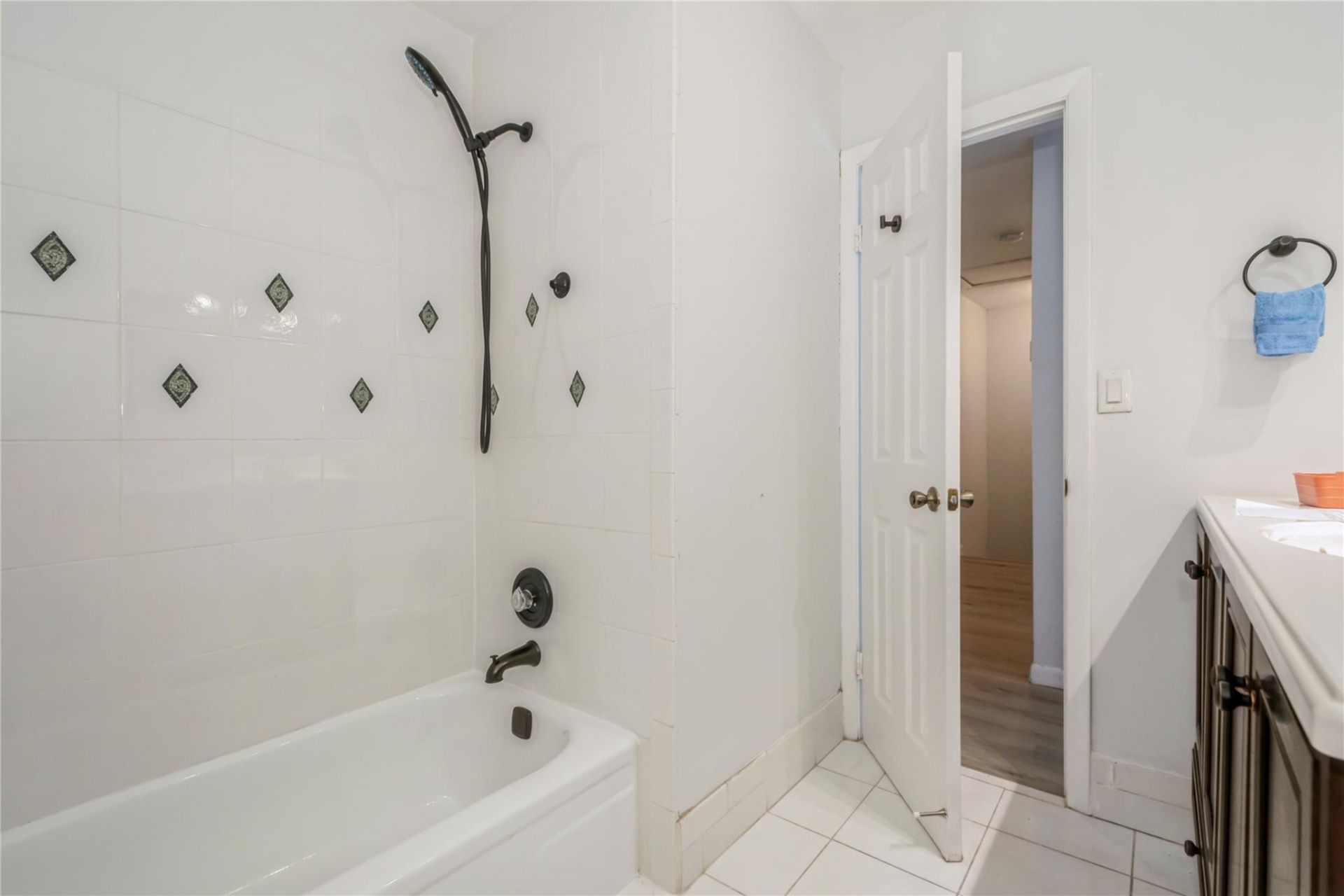 8208 NW 8th Place Nw, Plantation, FL 33324 Photo