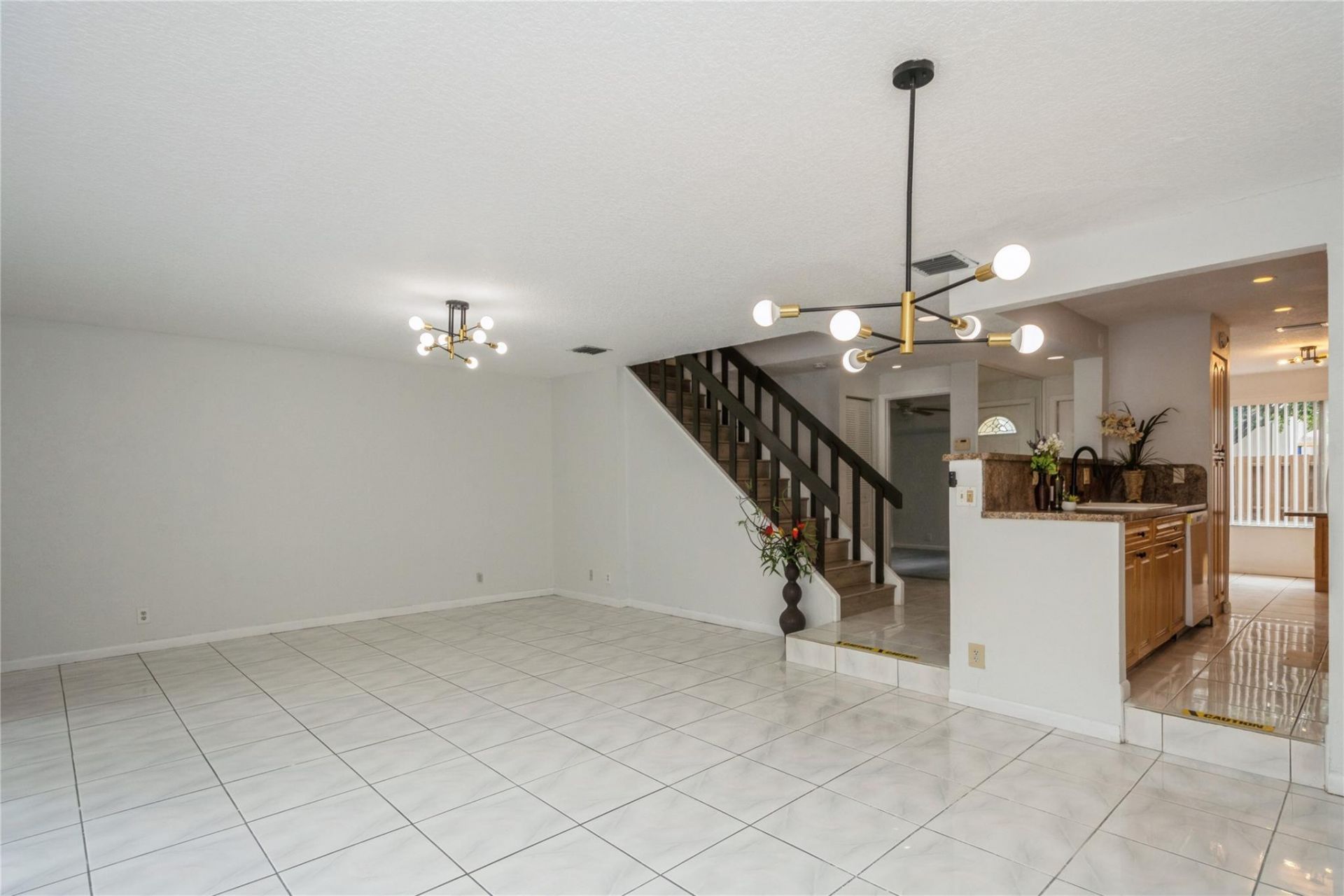 8208 NW 8th Place Nw, Plantation, FL 33324 Photo