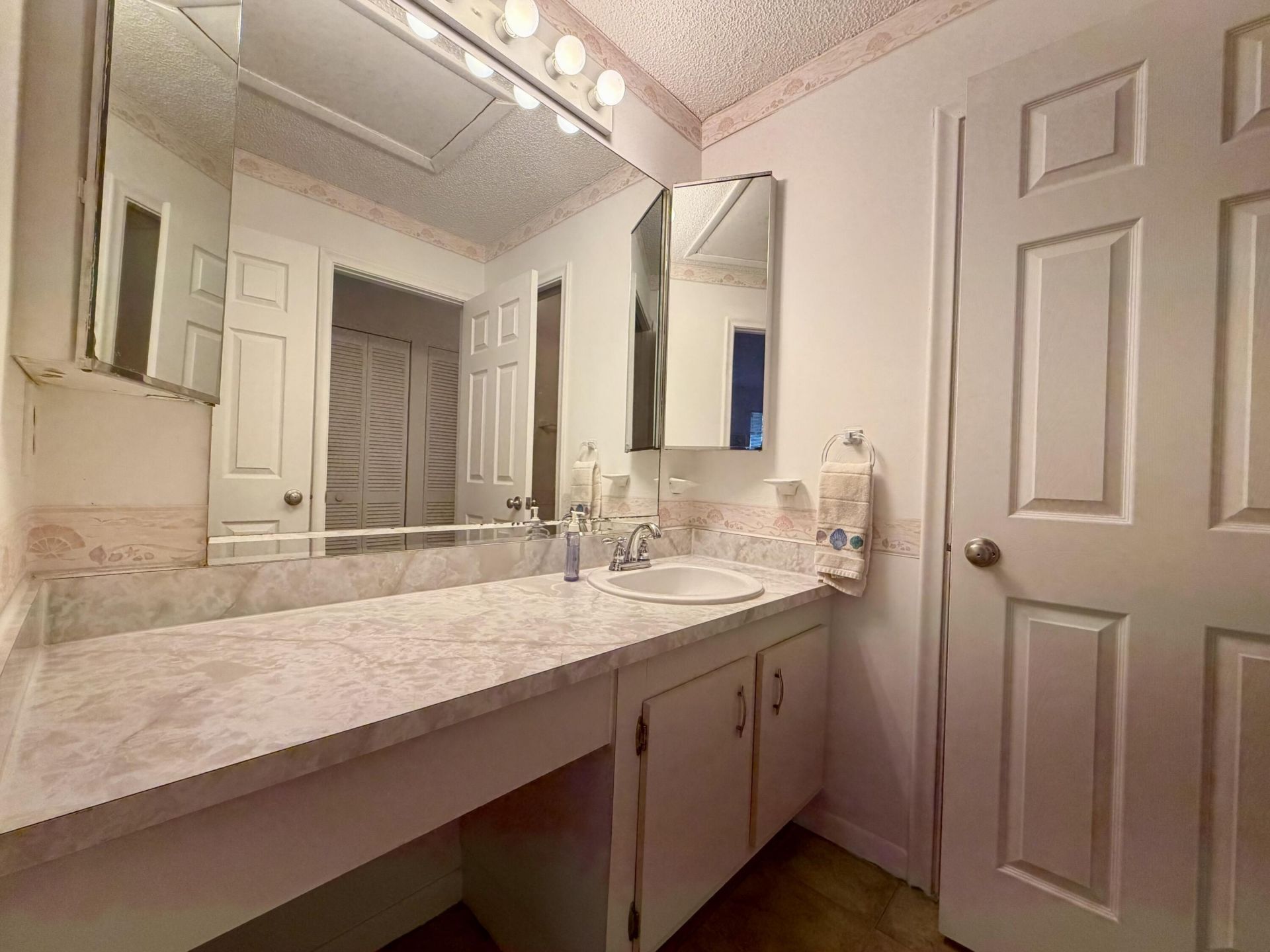 4245 N Hwy A1a, Unit 8, Fort Pierce, FL 34949 Photo