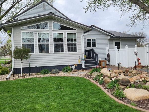 220 Main Street, Dumont, IA 50625