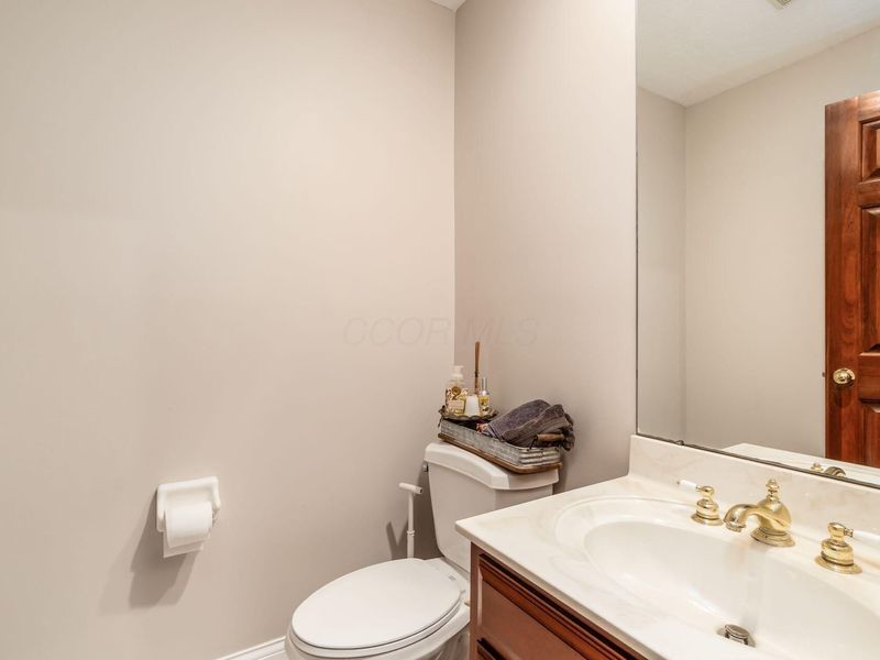 168 Aspenknoll Drive , Powell, OH 43065 Photo 12