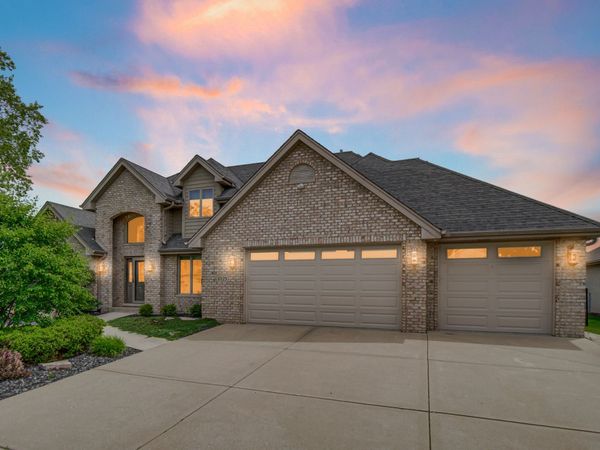 17123 Pointe Drive, Orland Park, IL 60467