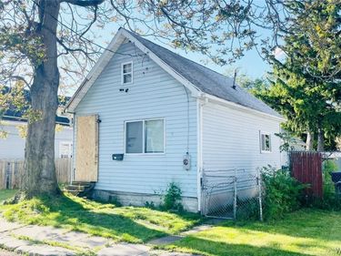 18 Olga Place, Buffalo, NY 14206