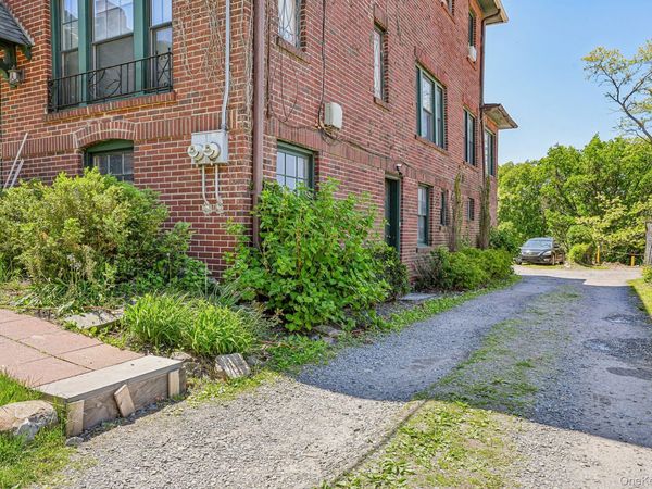 643 Warburton Avenue , Yonkers, NY 10701