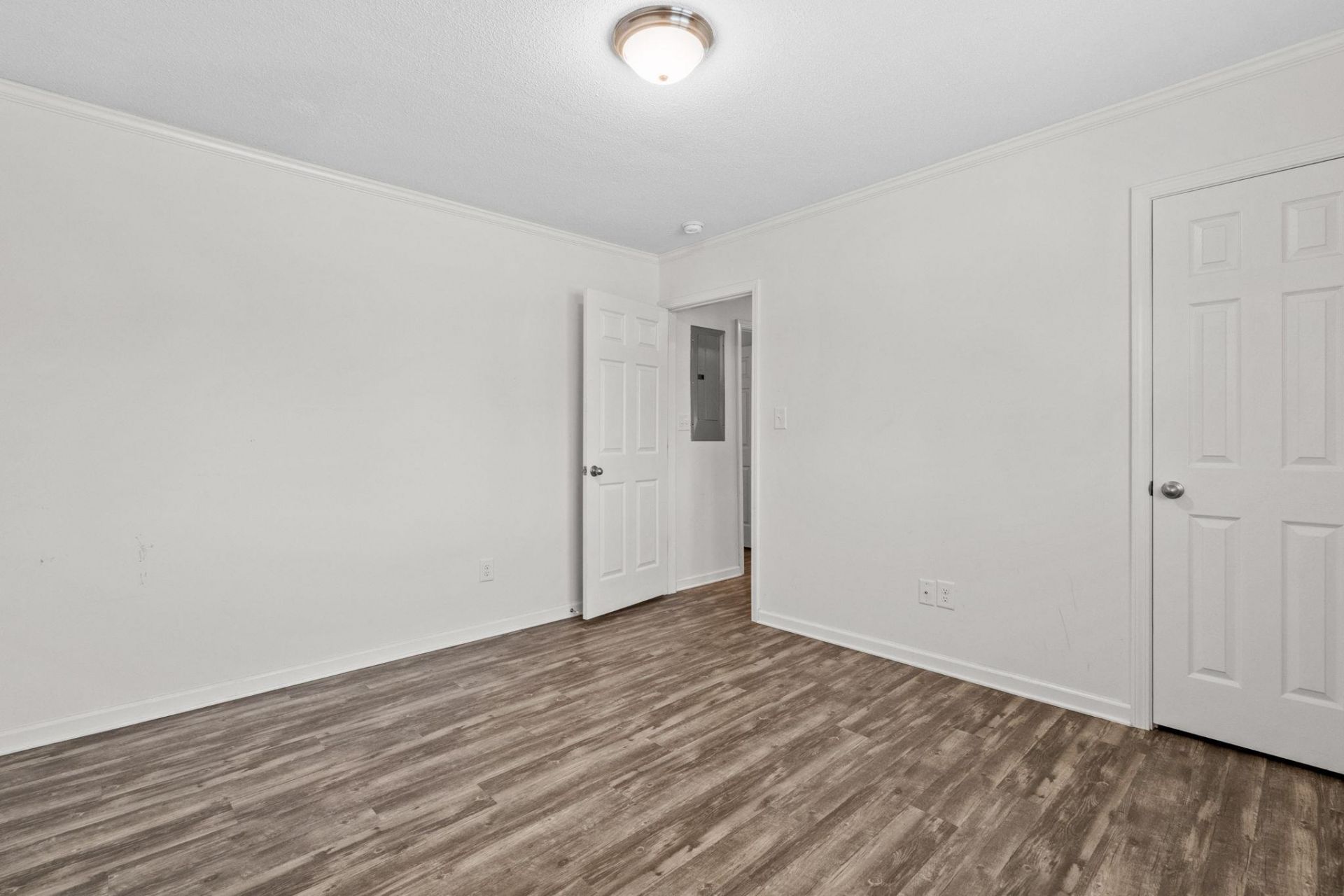 5936 Rosewood Dr. Photo 18