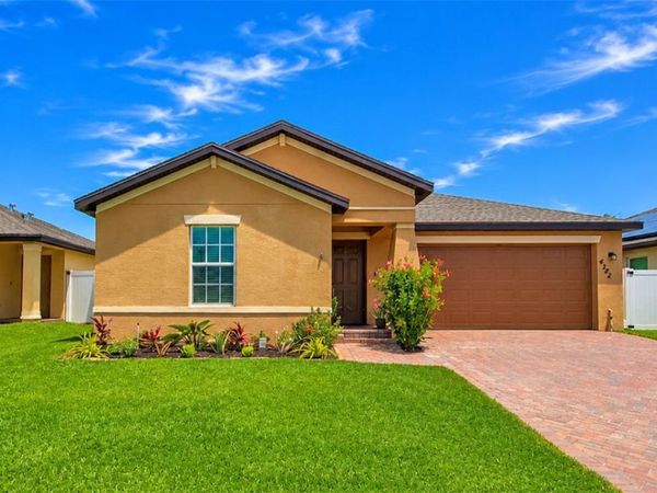 4242 Thurso Way, Fort Pierce, FL 34947