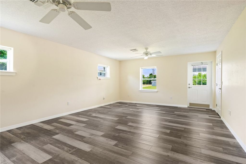 6359 41st Street, Vero Beach, FL 32967 Photo
