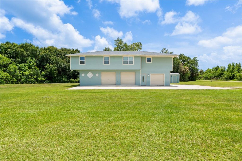 6359 41st Street, Vero Beach, FL 32967 Photo