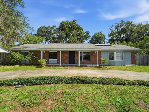 915 E MICHIGAN AVENUE , DELAND, FL 32724