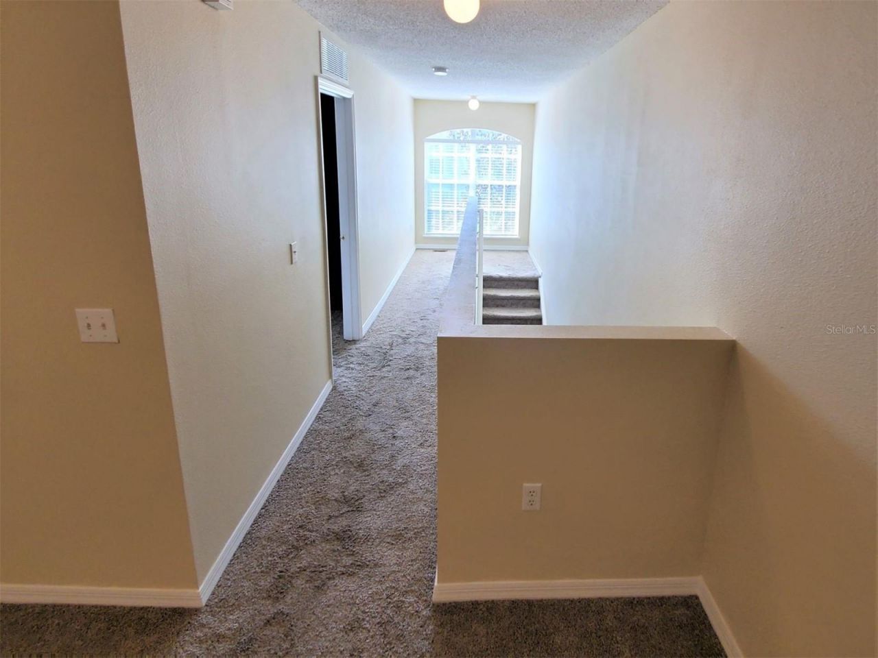 9870 Ashburn Lake Drive , Tampa, FL 33610 Photo