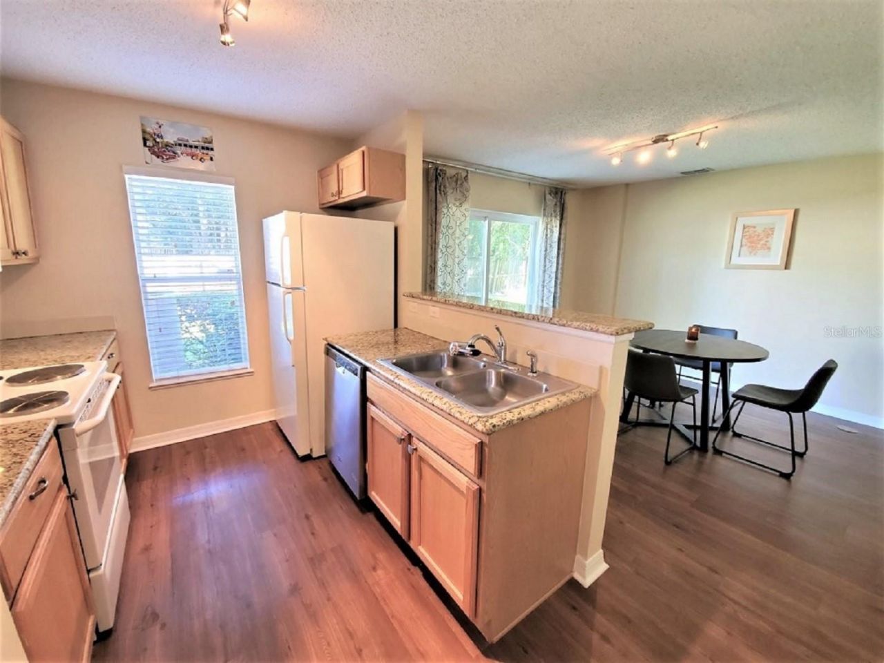 9870 Ashburn Lake Drive , Tampa, FL 33610 Photo