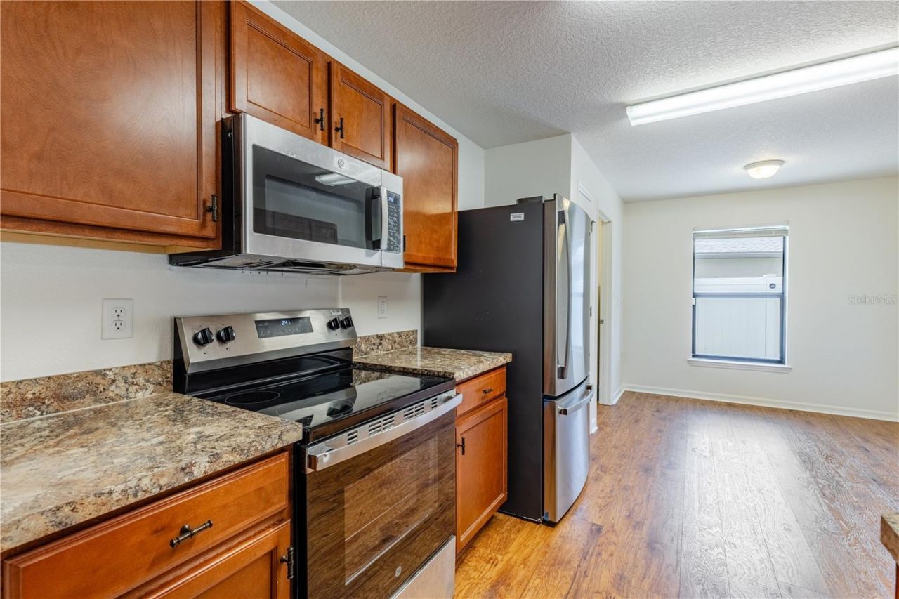 2428 Bexley Drive, Tavares, FL 32778 Photo