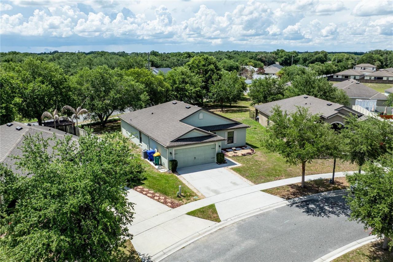 2428 Bexley Drive, Tavares, FL 32778 Photo