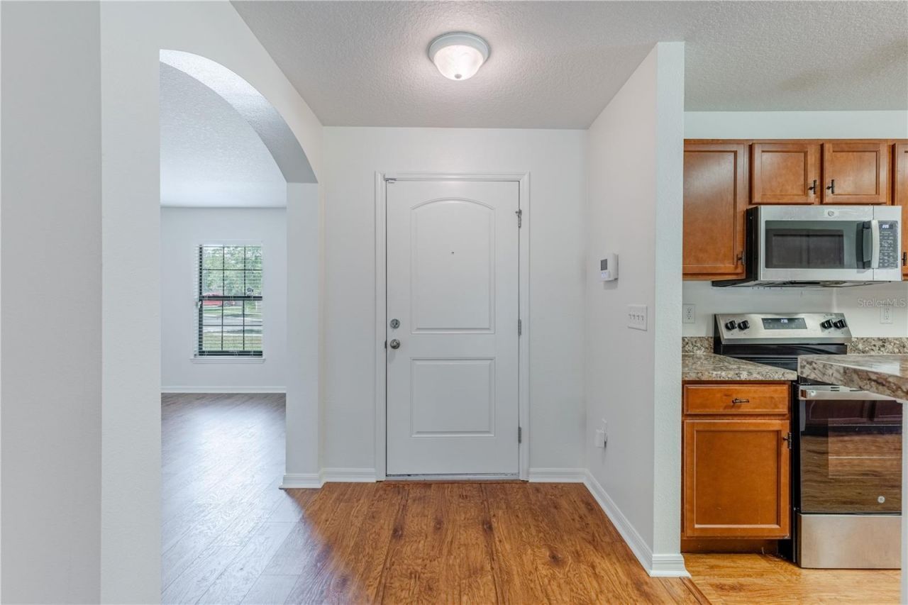 2428 Bexley Drive, Tavares, FL 32778 Photo
