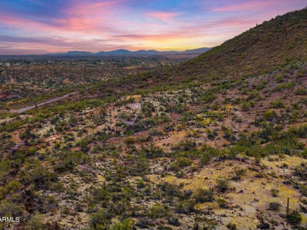 S Mountain Side Loop, Unit 17, Wickenburg, AZ 85390