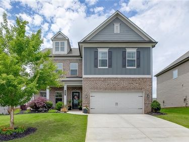 6937 Lancaster Crossing, Flowery Branch, GA 30542