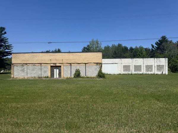 5860 W Saginaw Road, Coleman, MI 48618