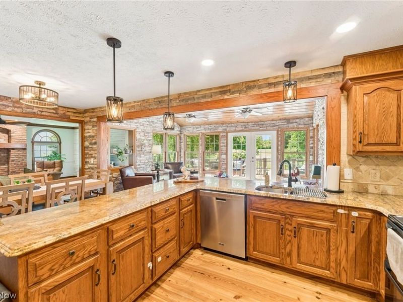 4022 Sunset Drive , Medina, OH 44256 Photo 9
