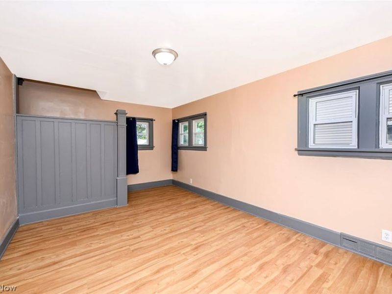 980 Neptune Avenue , Akron, OH 44301 Photo 10