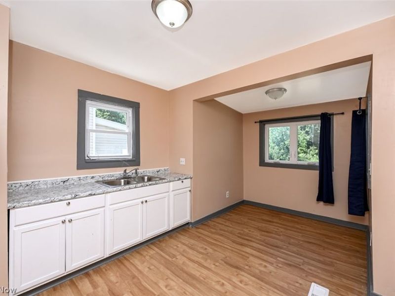 980 Neptune Avenue , Akron, OH 44301 Photo 14