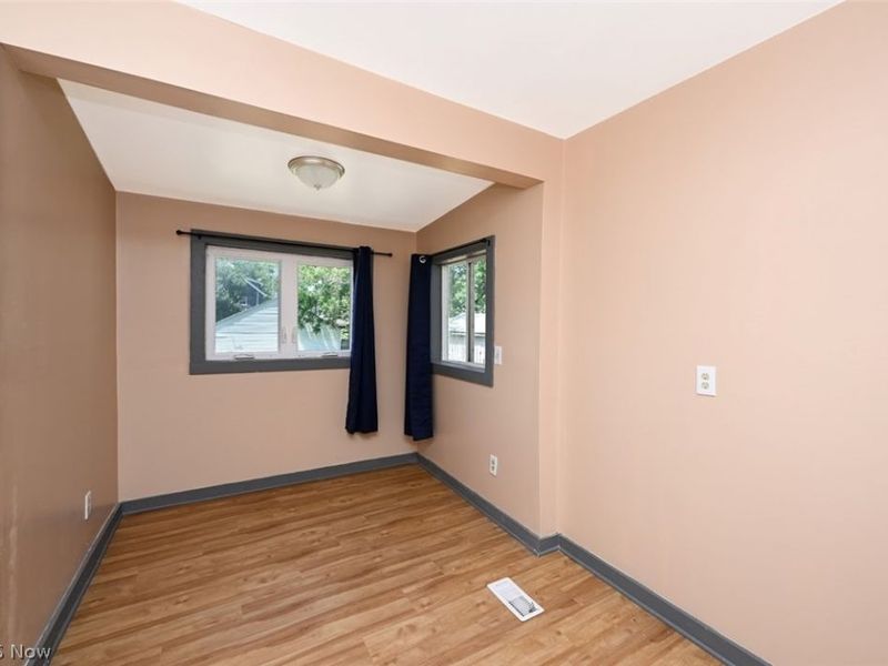 980 Neptune Avenue , Akron, OH 44301 Photo 15