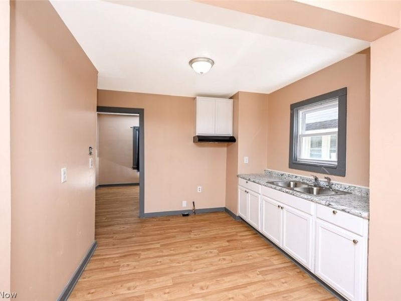 980 Neptune Avenue , Akron, OH 44301 Photo 16
