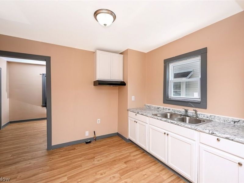 980 Neptune Avenue , Akron, OH 44301 Photo 17