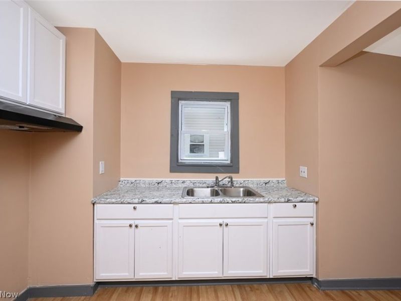980 Neptune Avenue , Akron, OH 44301 Photo 18