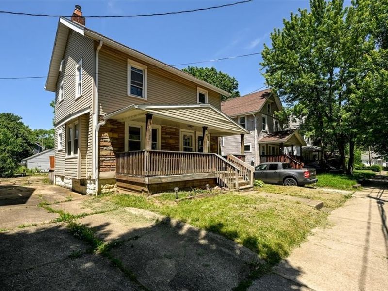 980 Neptune Avenue , Akron, OH 44301 Photo 2