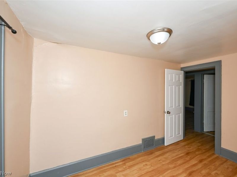980 Neptune Avenue , Akron, OH 44301 Photo 22