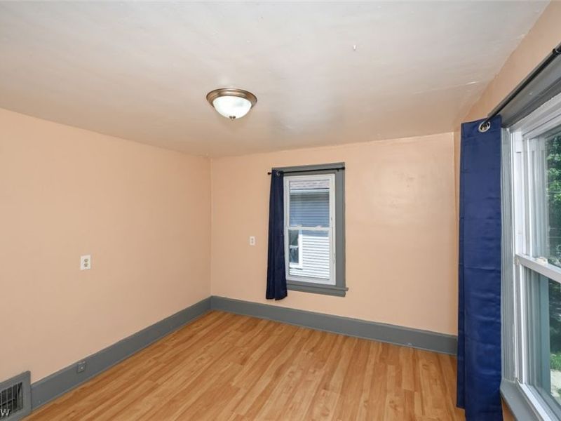 980 Neptune Avenue , Akron, OH 44301 Photo 24