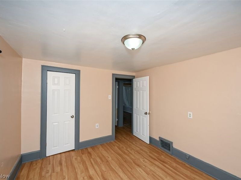 980 Neptune Avenue , Akron, OH 44301 Photo 25