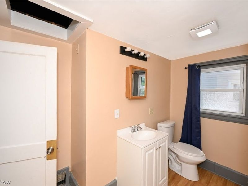 980 Neptune Avenue , Akron, OH 44301 Photo 28