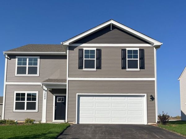 894 Cascade Court , Pingree Grove, IL 60140