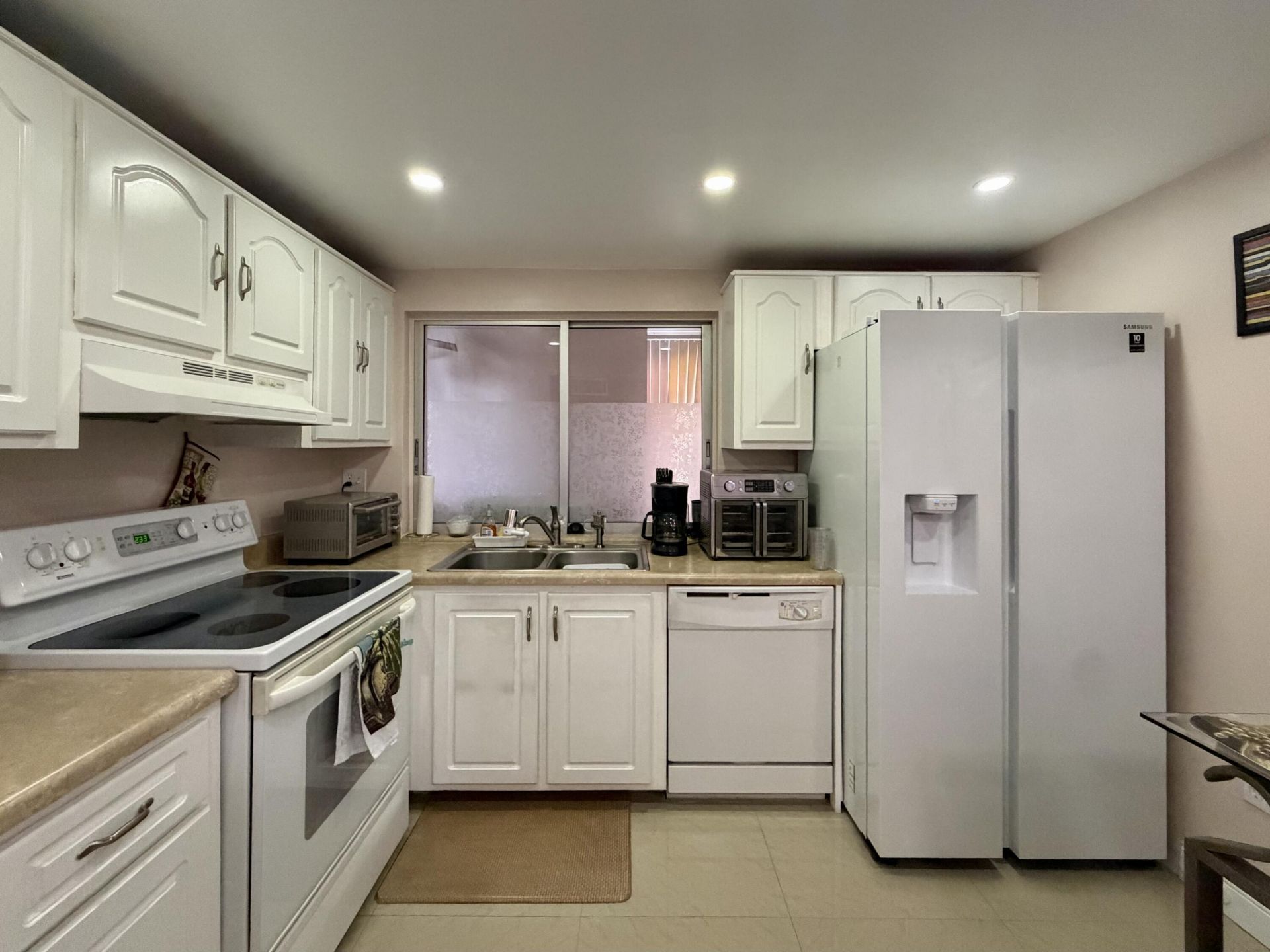 9301 Lime Bay Boulevard, Unit 301, Tamarac, FL 33321 Photo